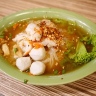 เสือโหย สุกี้ เย็นตาโฟ ผัดไทย เสือโหย ลำลูกกา