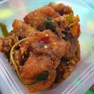 ผัดเผ็ดปลาทอด