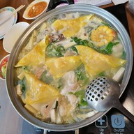 เมนูของร้าน ใบตองสุกี้ หนองคาย