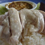 ข้าวมันไก่ตั้งตัว ตลาดนานาเจริญ ลำลูกกา