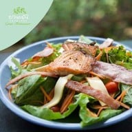 ยามเย็น green restaurant ถนนอุทยาน