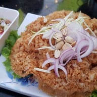 เมนูของร้าน น้องเนยซีฟู๊ด หลังเซ็นทรัล พระราม 2
