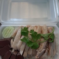 ก๋วยเตี๋ยวไก่ตุ๋นฮ่องกง สาขา1ประชาสงเคราะห์31