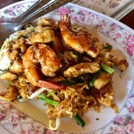 ผัดหมี่กระโทก (ป้าเปลื้อง)