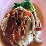 เมนูของร้าน เป็ดย่างน้ำผึ้ง (เฮียก้ำเจ้าเก่า)