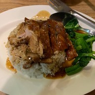 เมนูของร้าน ต้นศรีตรัง  มีโชคพลาซ่า