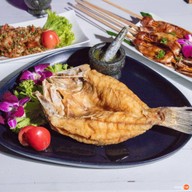 SeaMet Beach food x Grill x Bar