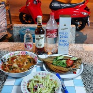 ร้านอาหารรักคุณ ( อ้ายหนี่ ) สารินธารา