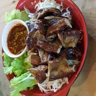 ล้านตำนัว ครัวเซราะกราว-หนามแดง