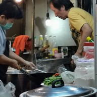 เฮียดำ! ผัดไทยไฟลุก@ สุขุมวิท38