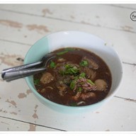 เมนูของร้าน ก๋วยเตี๋ยวคุณตาสนม