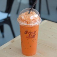 the fresh day - santidarun charity cafe' (halal - อิสลาม) หน้าโรงเรียนสันติดรุณ