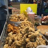 ไก่ยำแซ่บfc(ต้นหลิว) @ตลาดแสงศิริ เพชรเกษม 110