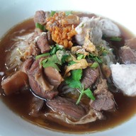 ก๋วยเตี๋ยวอาปา อามะ เลียบทางด่วนบางนา