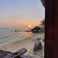 The Oriental Manta Resort