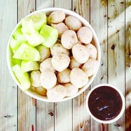 เมนูของร้าน บุรีล้ำบุรีรัมย์ ลูกชิ้นยืนกิน เมืองบุรีรัมย์