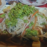 น้องเพลงตำระเบิด