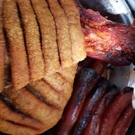 เฮียตั้วข้าวมันไก่ ข้าวหมูแดง ก๋วยเตี๋ยวหมู