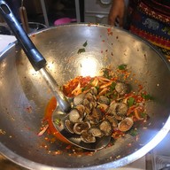 ยำแสนแซ่บ อัมพวา