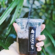 Wake Up Studio x Cafe