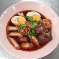 ก๋วยจั๊บน้ำข้นน้ำใส เจ้ปุ๊ (ตลาดดี) สูตรโบราณ ดำเนินสะดวก