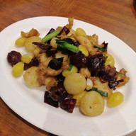 Yai Chinese Restaurant มาเก็ตวิลเลจ