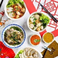 สอาด เย็นตาโฟเสวย ตลาดเสรีมาร์เก็ต