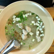 ก๋วยจั๊บอุบล "สี่หมงโก๋ย"