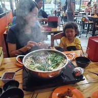 เมนู แจ่วชาบูอ้อมใหญ่byball ปากซอยวัดเทียนดัด