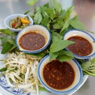 ก๋วยเตี๋ยวเนื้อป้ามล