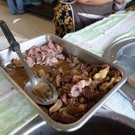 ก๋วยเตี๋ยวเนื้อป้ามล