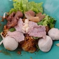 ก๋วยเตี๋ยวเนื้อป้ามล