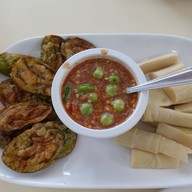 ครัวเบญจรงค์