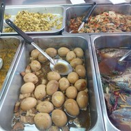 ครัวเบญจรงค์