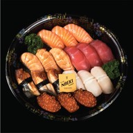 เมนูของร้าน Naeki sushi SCB Park