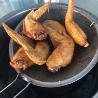 บ้านนู๋นิด ส้มตำ&ยำแซ่บ