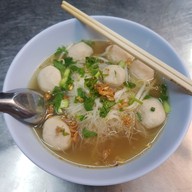 เมนูของร้าน ลูกชิ้นหมูน้ำใส รสเด็ด