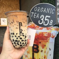 1/2 Oz. Cafe - Nimmanhaemin นิมมานเหมินทร์