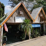 หน้าร้าน ผัดหมี่กระโทก (ป้าเปลื้อง)