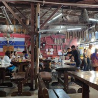 บรรยากาศ ข้าวแกงนายหลำ