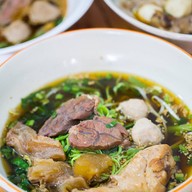 เตี๋ยวริมเริน by เฮียวัฒน์จัมโบ้ สาขา 3