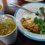 เมนูของร้าน ข้าวแกงนายหลำ