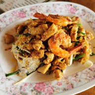 เมนูของร้าน ผัดหมี่กระโทก (ป้าเปลื้อง)