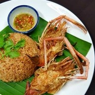 ยุ้งสยาม ไทยคูวซีน ถนนพระอาทิตย์ {หลัก}