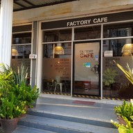 หน้าร้าน Factory cafe