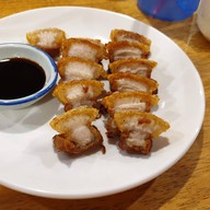 เมนูของร้าน กินยำยังปั๊กกะเป่ายิ้งฉุบ