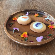 เมนูของร้าน Flower in Hand by P. Cafe