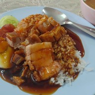 เมนูของร้าน ราชาบะหมี่เกี๊ยว ข้าวหมูแดง สินทวีวิลล่า พระราม2ซอย43