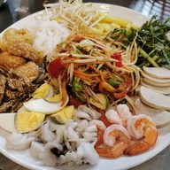 ล้านตำนัว ครัวเซราะกราว-หนามแดง