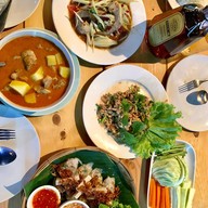 เบเกอรี่ สตอรี่ (ร้านขนมเค้ก) หินกอง